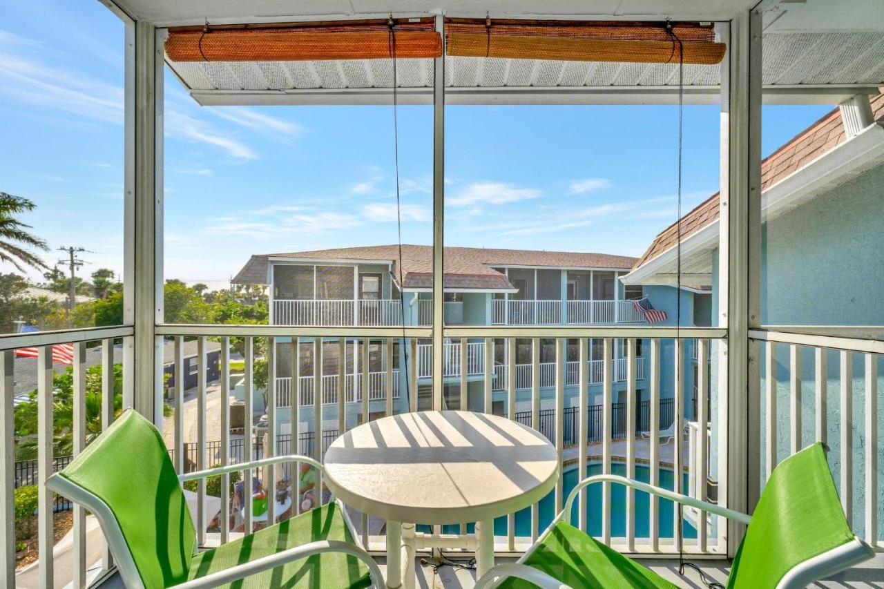Coastal Cheer Apartment *