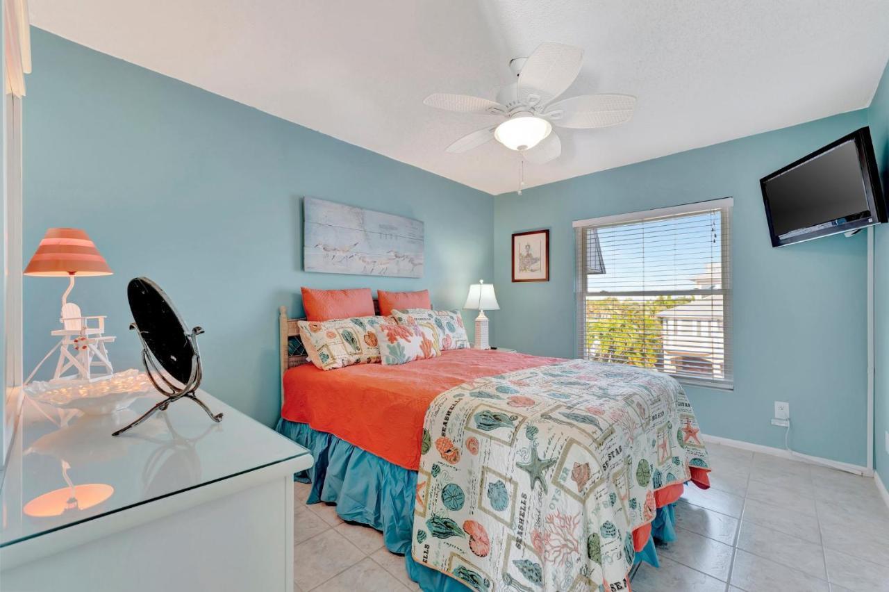Coastal Cheer Apartment